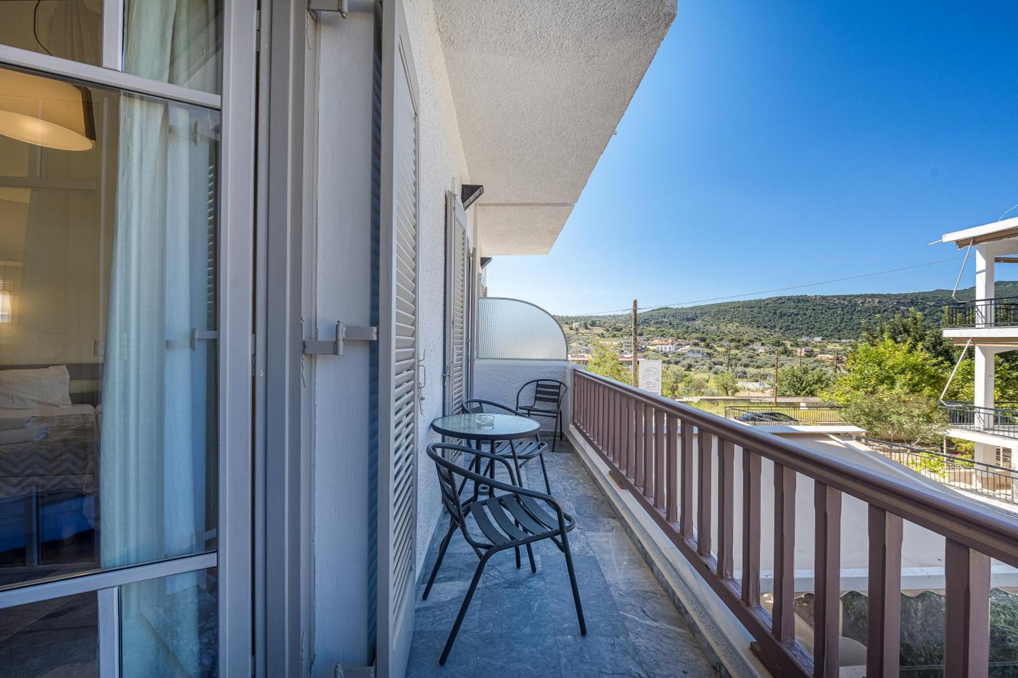 Erato Hotel Agia Marina  Exteriör bild