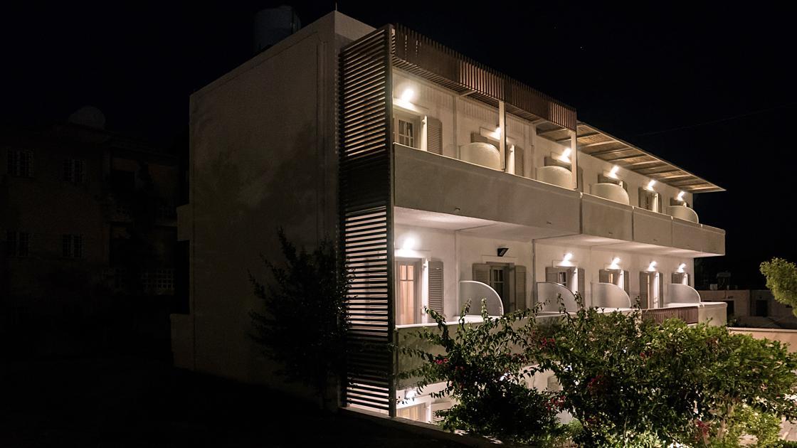 Erato Hotel Agia Marina  Exteriör bild